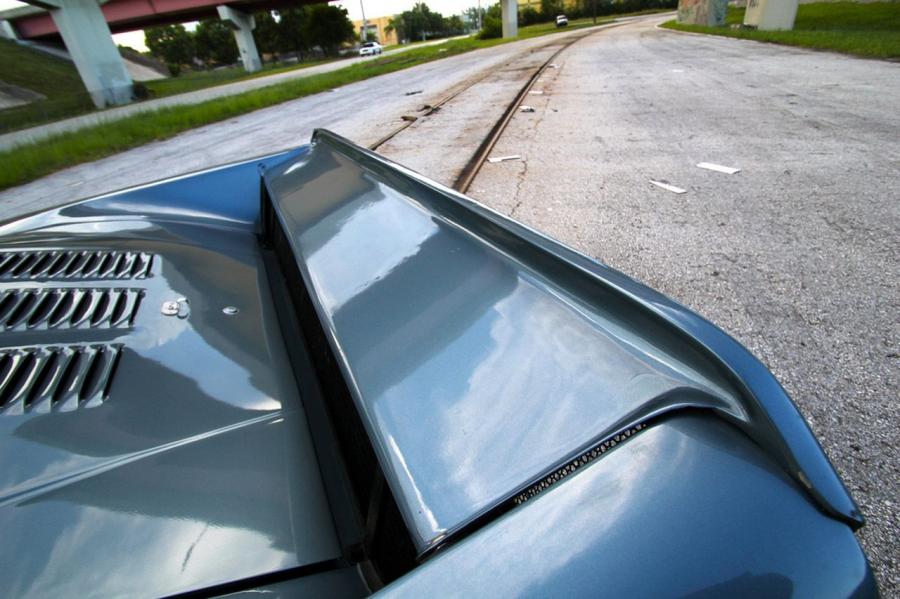 Детали экстерьера Mosler Consulier Targa 1990 года  (фото 36 из 52)